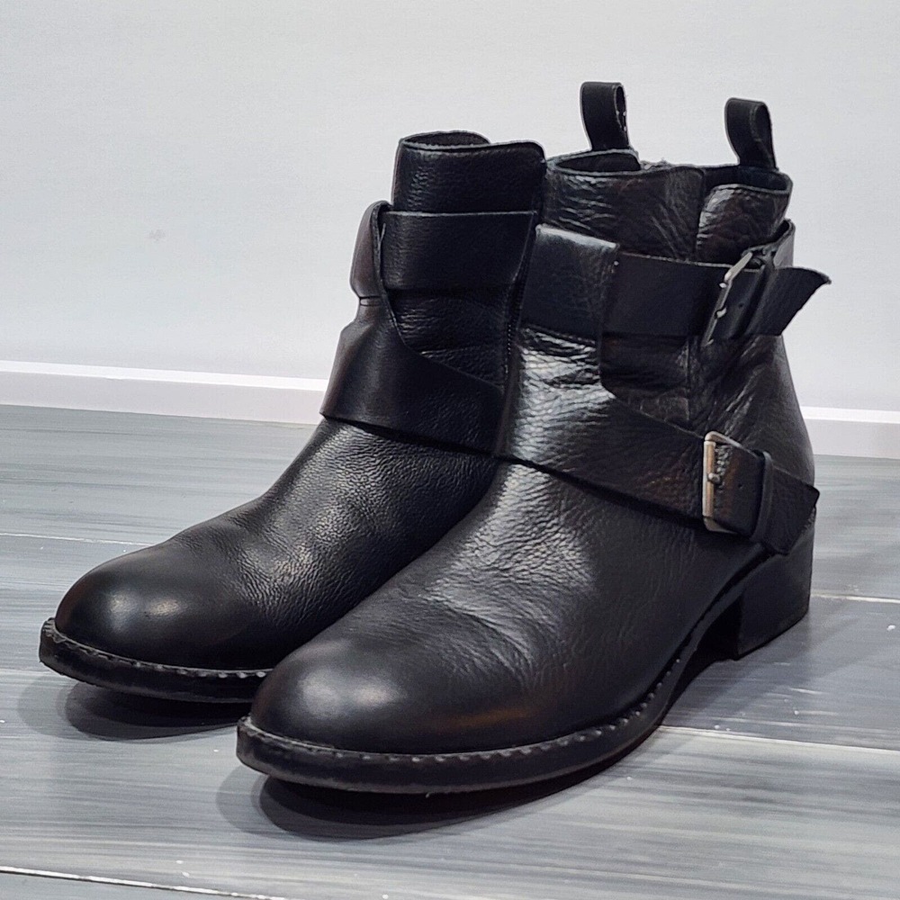 Gentle Souls by Kenneth Cole Best Of Moto Boots Leather Buckle Ankle Sz 10 Black